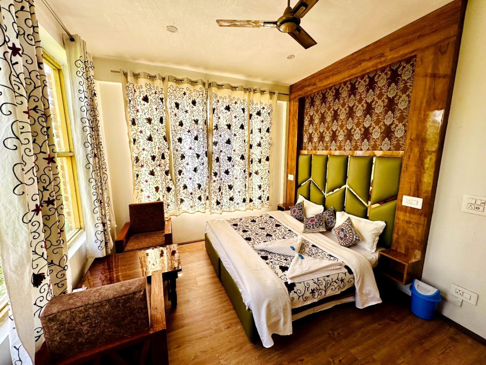 Gulmarg Gs Residency Hotel Luaran gambar