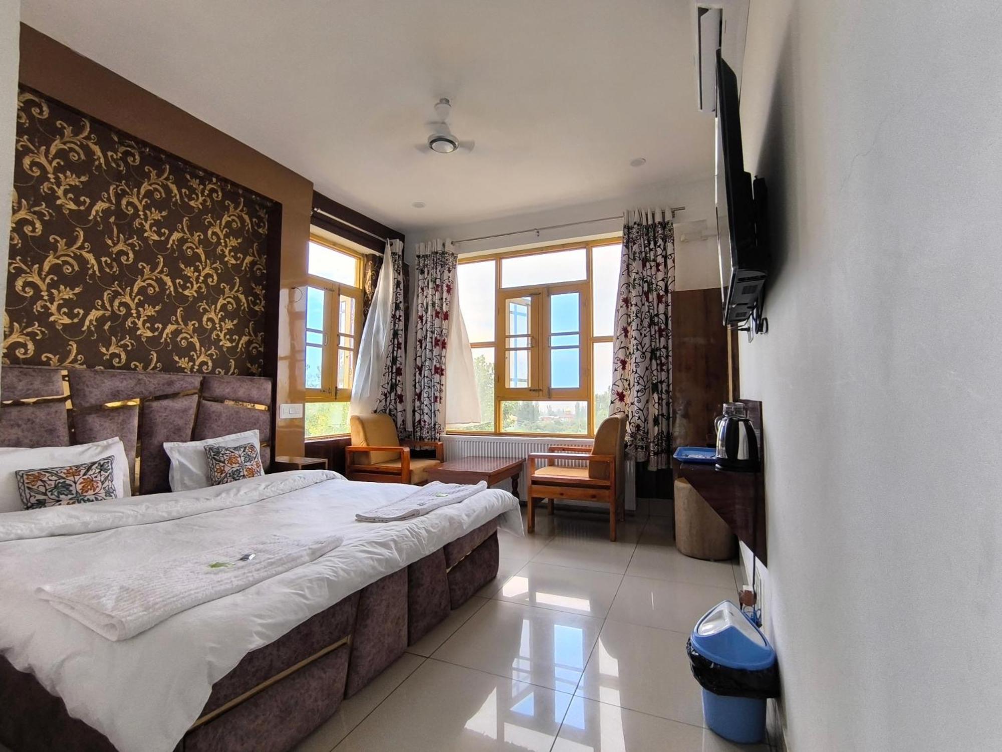Gulmarg Gs Residency Hotel Luaran gambar