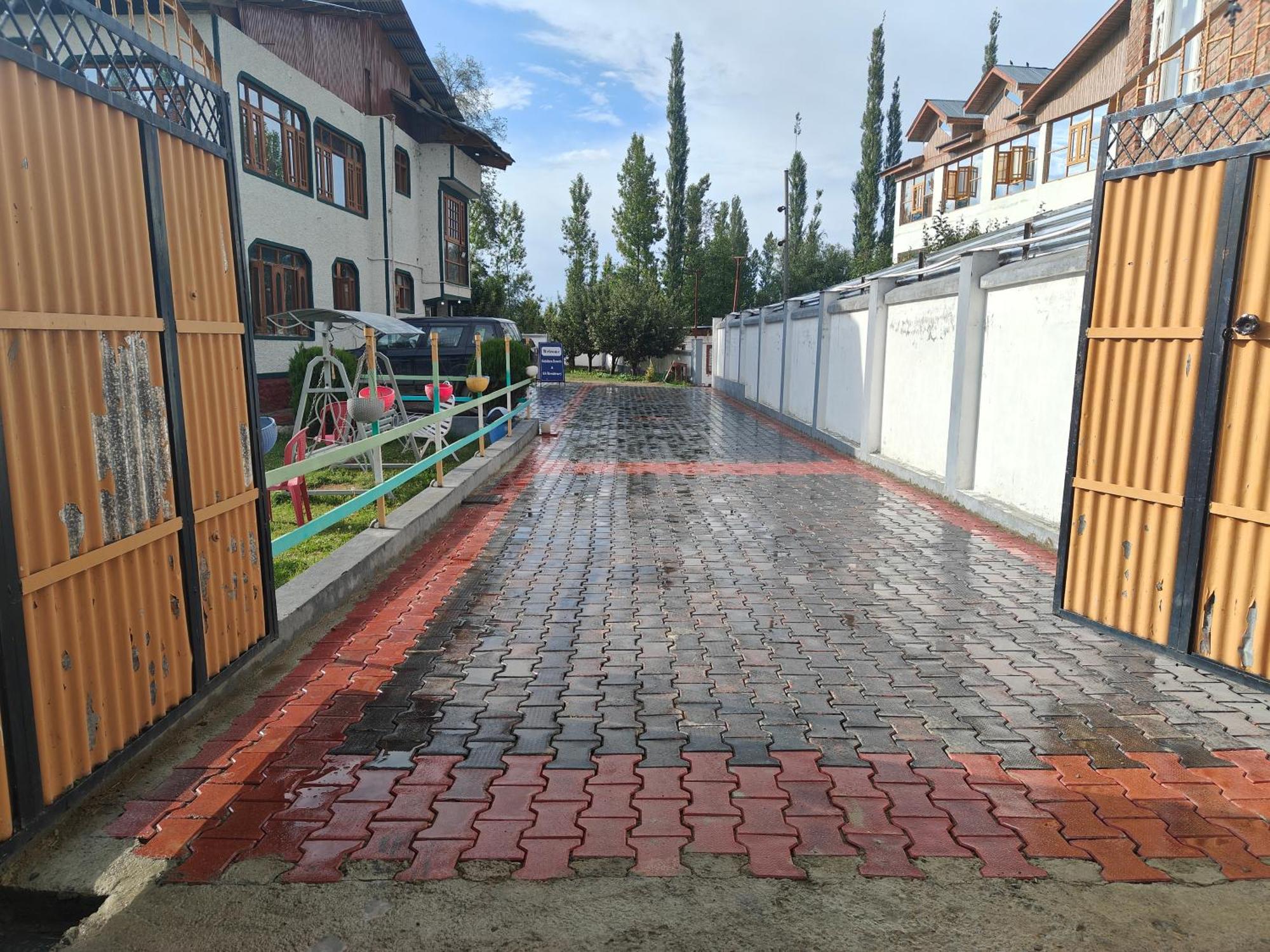 Gulmarg Gs Residency Hotel Luaran gambar